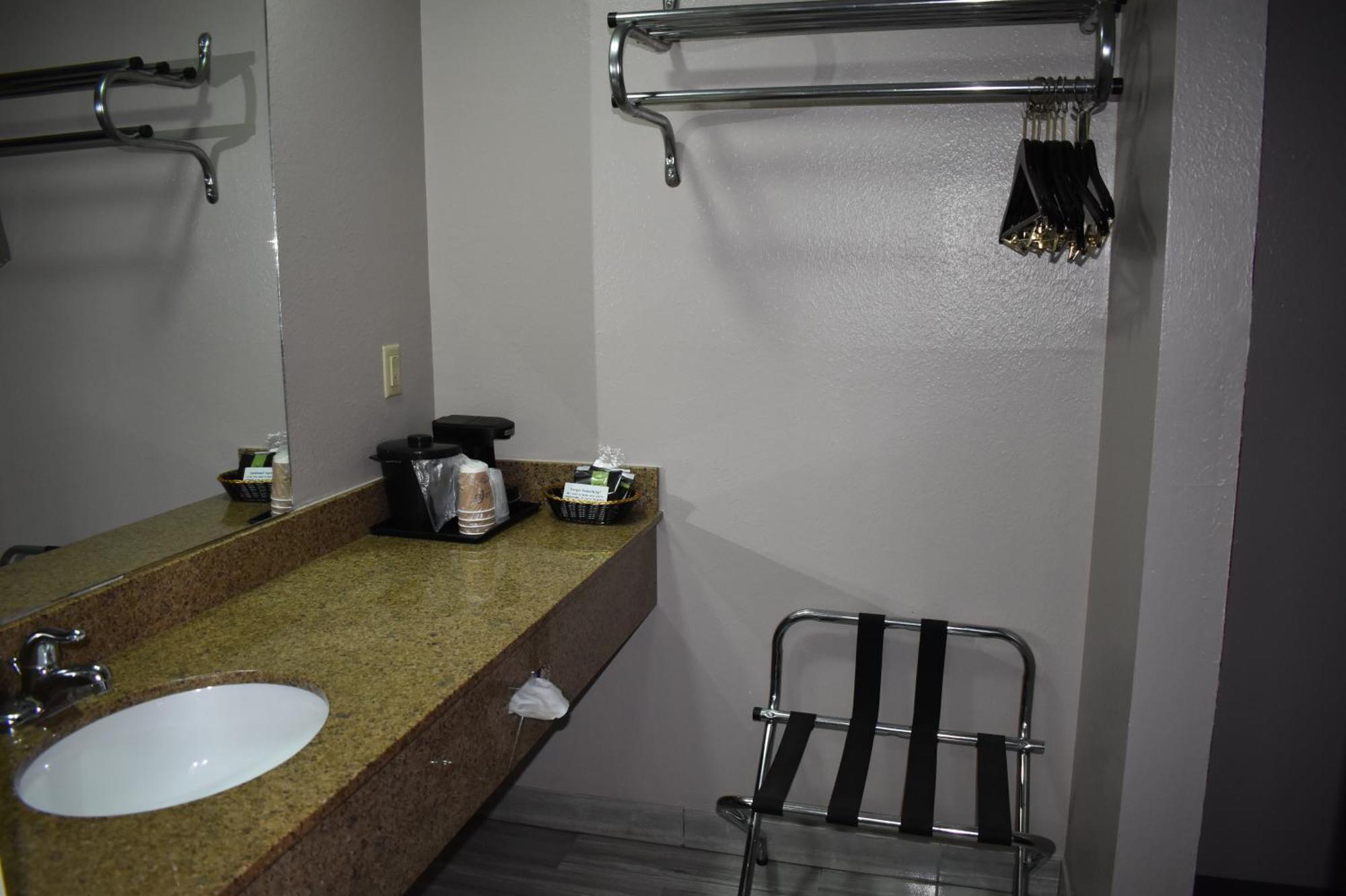 The Heritage Inn, Inc Huntingdon Ngoại thất bức ảnh